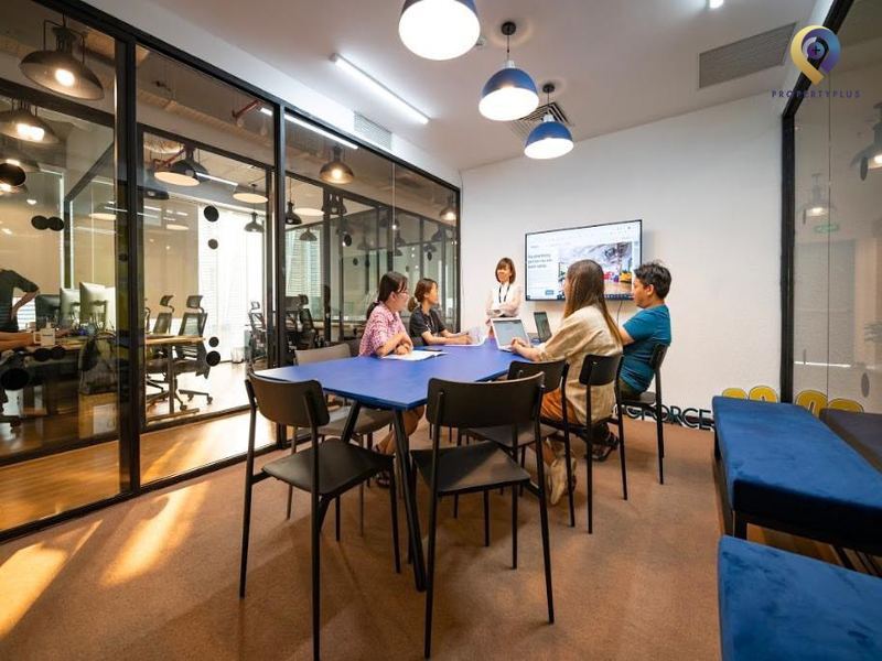 #Cẩm Nang Thuê Văn Phòng Cho Startup: Kinh Nghiệm Từ Các "Bậc Đàn Anh"