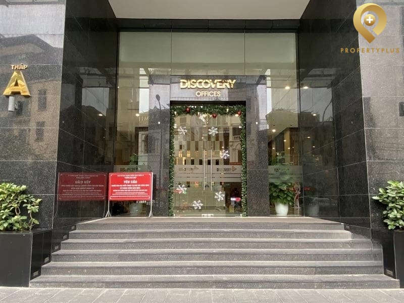 của ra vào Discovery Complex