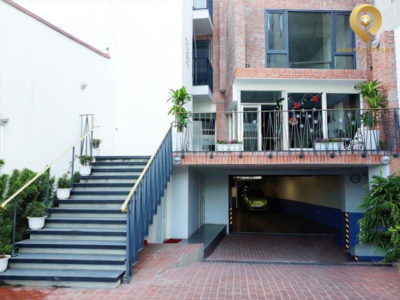 Lakeside Green Building