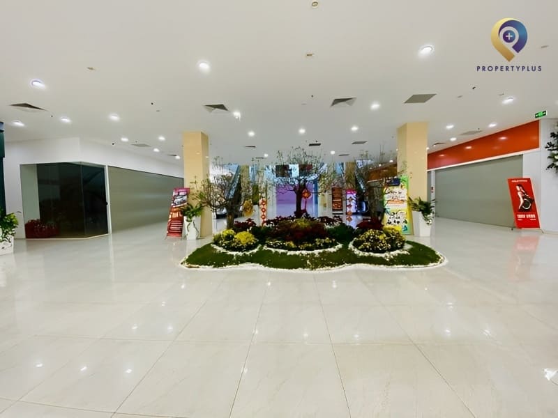 sảnh Mac Plaza