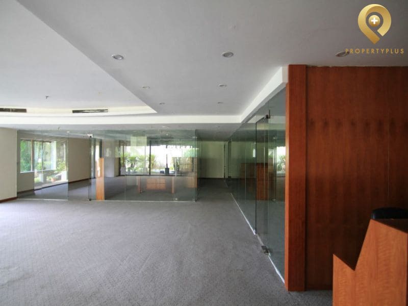 Không gian cho thuê văn phòng của Pan Pacific Hanoi
