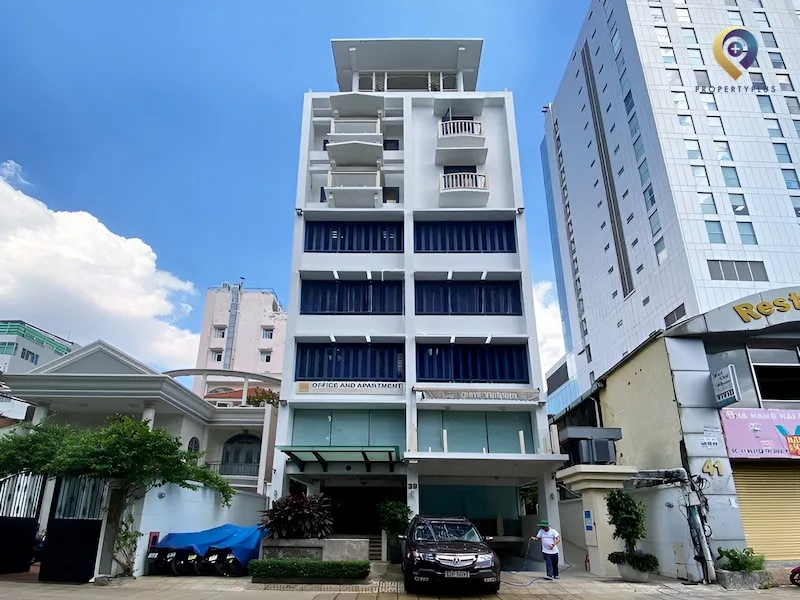 Dhouse Building