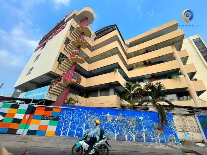 FPT Academy Building FPT Academy Building