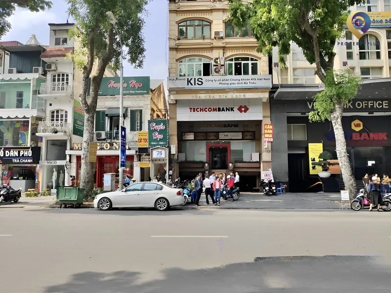 Gia Long Building