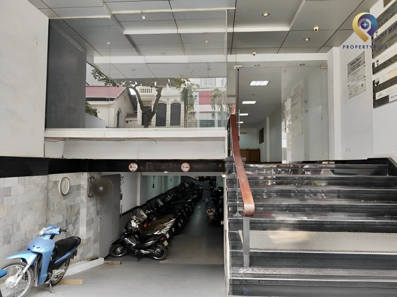 HQ Building