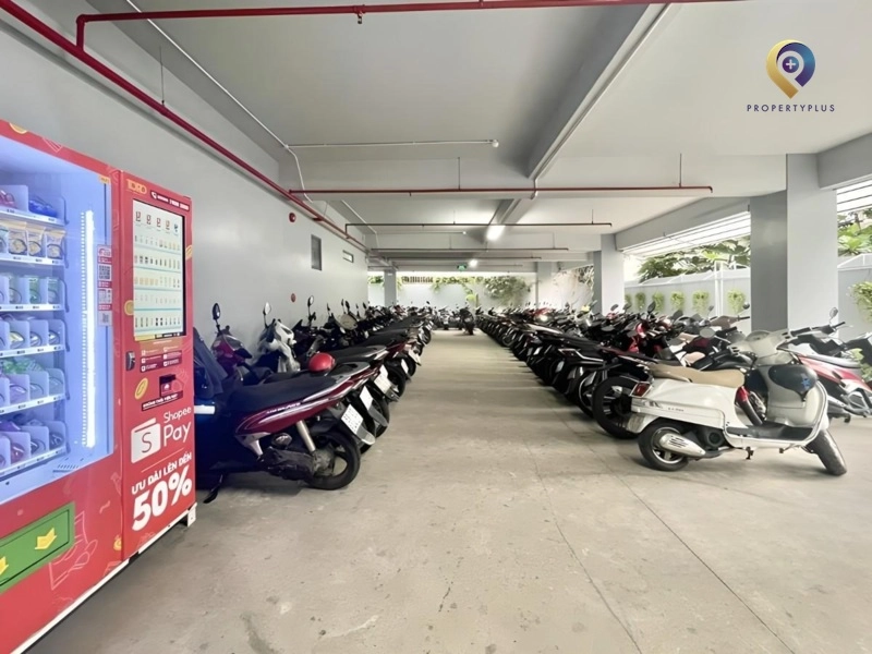 IOS Phạm Văn Đồng