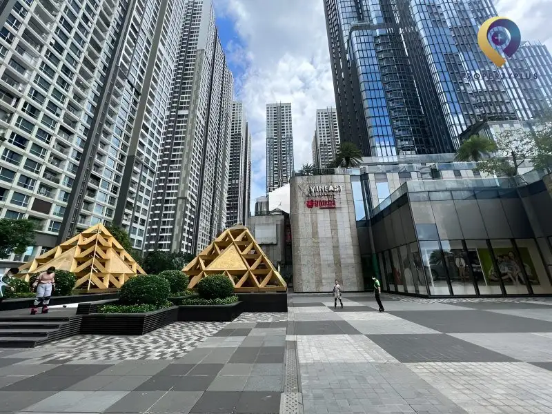 LANDMARK 81
