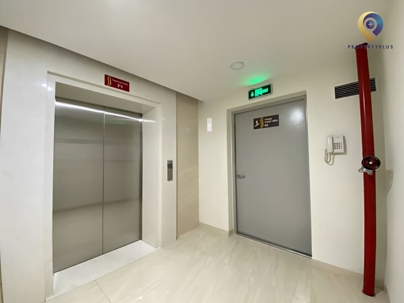 thang máy Luxury Park Views
