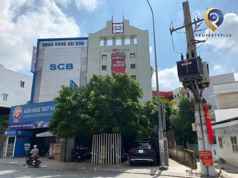 Nhà Việt Plaza