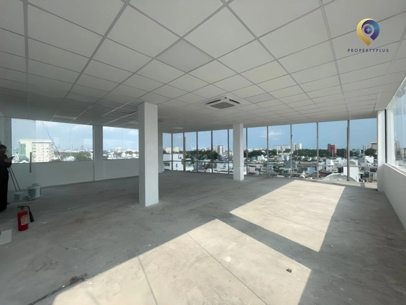 On-Plaza Building On-Plaza Building