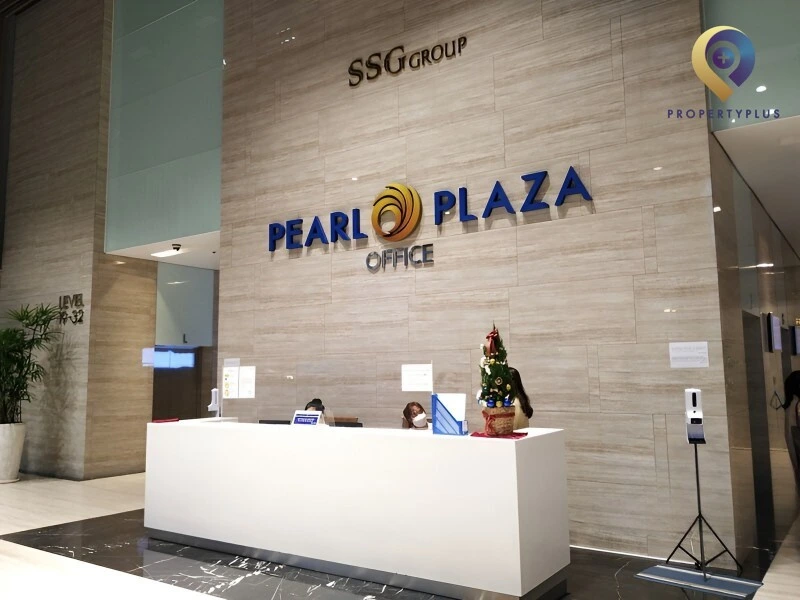 Pearl Plaza