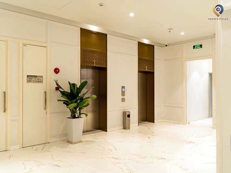 Office for Lease in Cua Nam Ward