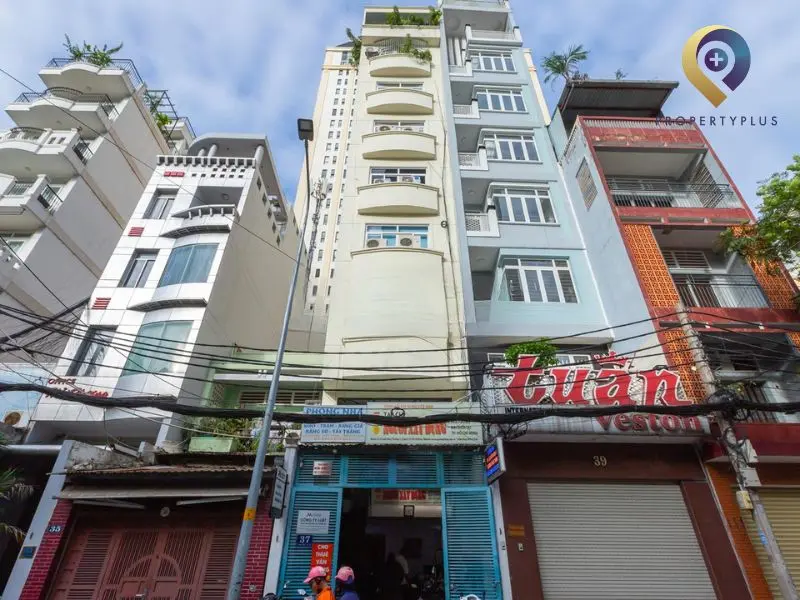 Office for Lease in Xom Chieu Ward Office for Lease in Xom Chieu Ward