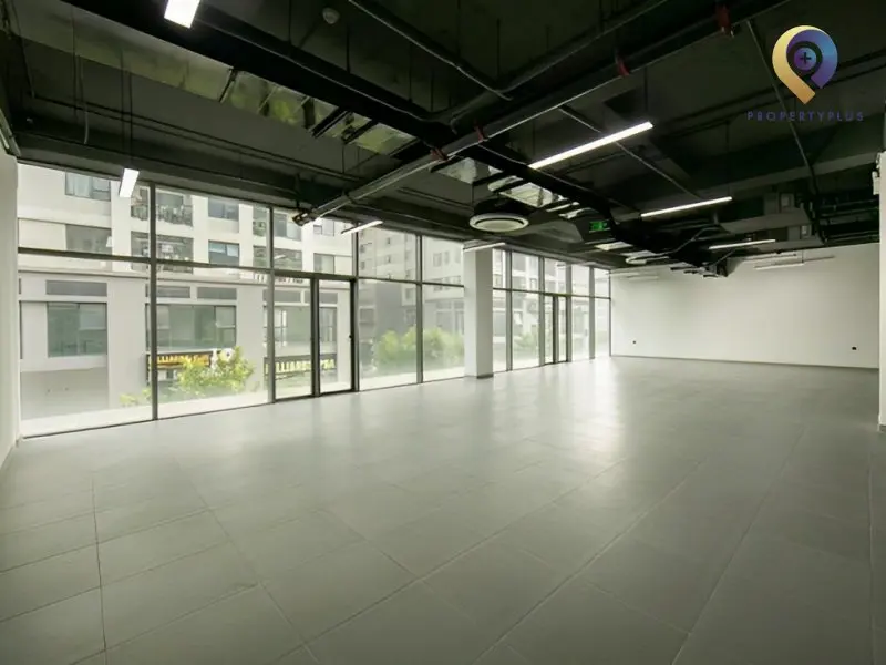 Mặt sàn cho thuê lớn, hệ thống vách ngăn chuyên biệt