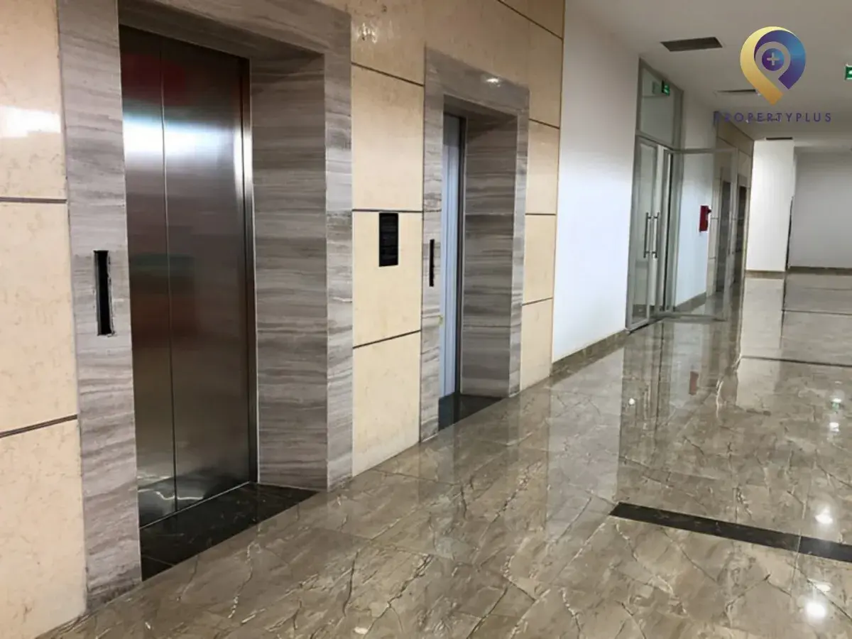 Thang máy hiện đại, tốc độ cao của Ecolife Capitol