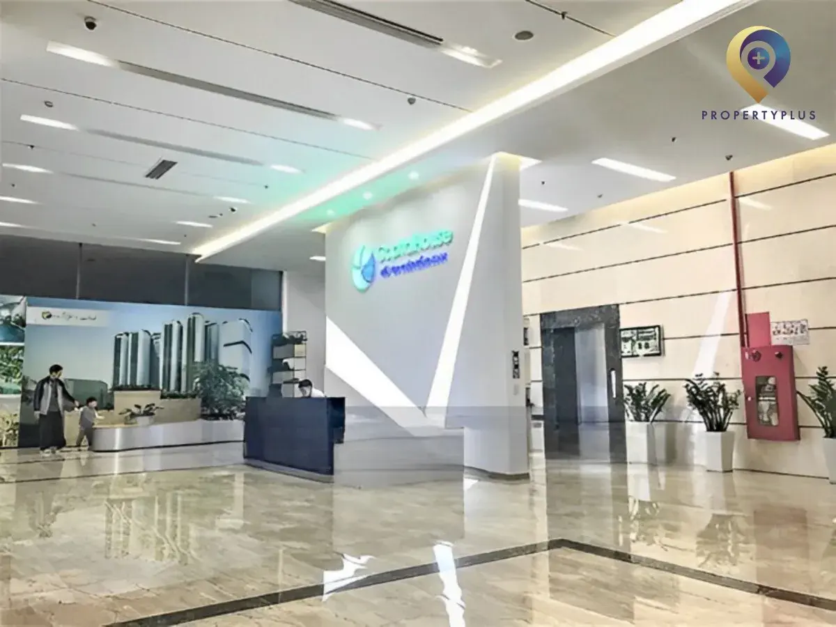 Sảnh lễ tân bên trong tòa nhà Ecolife Capitol