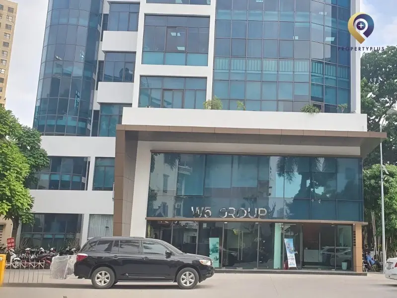 Phía trước tòa nhà Fafim Building A