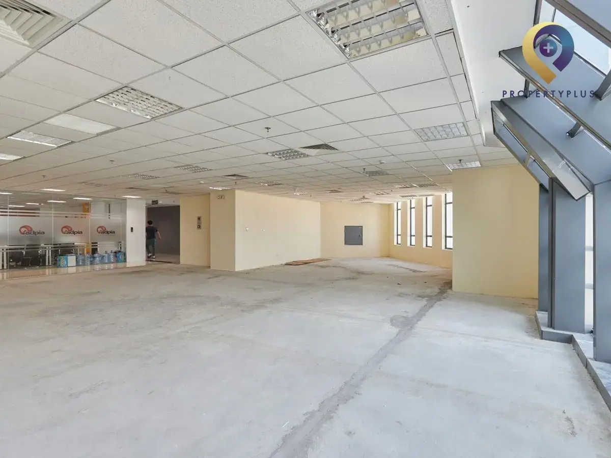Diện tích sàn nhà rộng rãi của tòa nhà Handico Tower