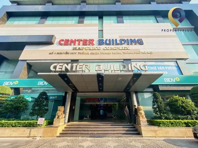 Lối ra vào tòa nhà Hapulico Center Building