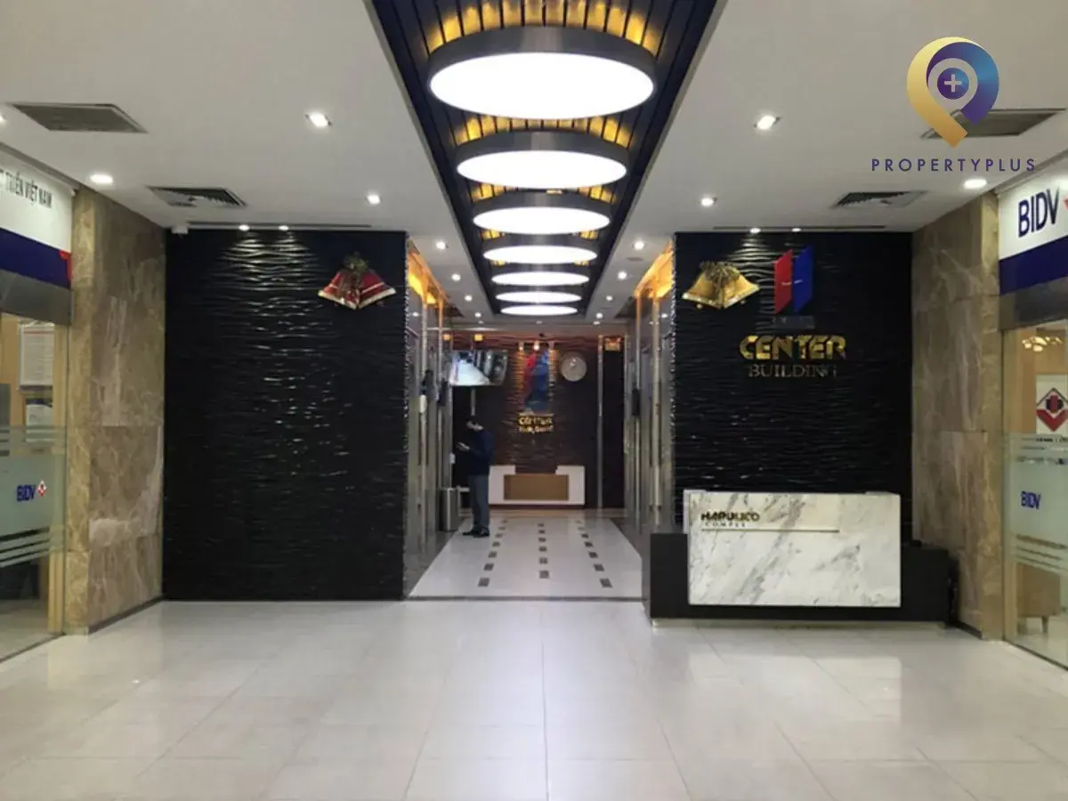 Khu vực lễ tân của tòa nhà Hapulico Center Building