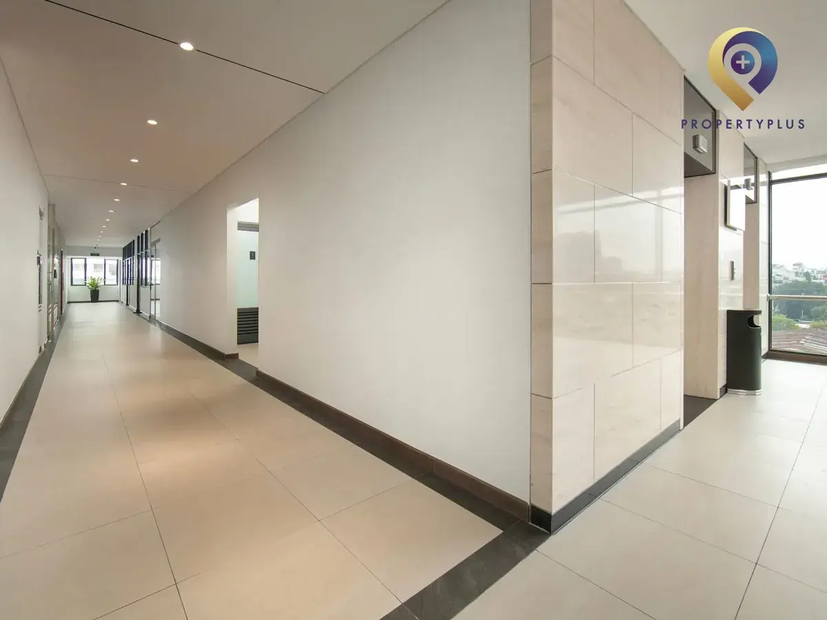 Kiến trúc hiện đại, đón sáng tốt, tạo môi trường làm việc tích cực