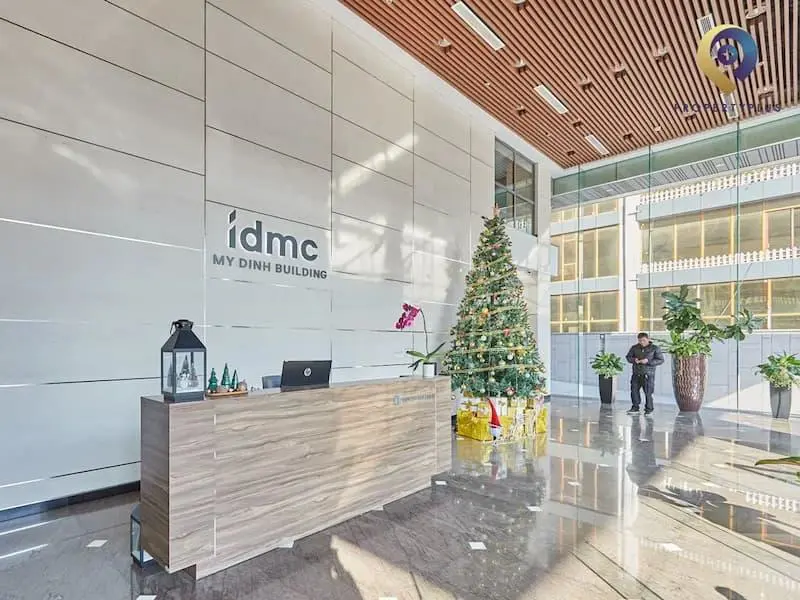 Sảnh lễ tân chuyên nghiệp bên trong toà nhà IDMC