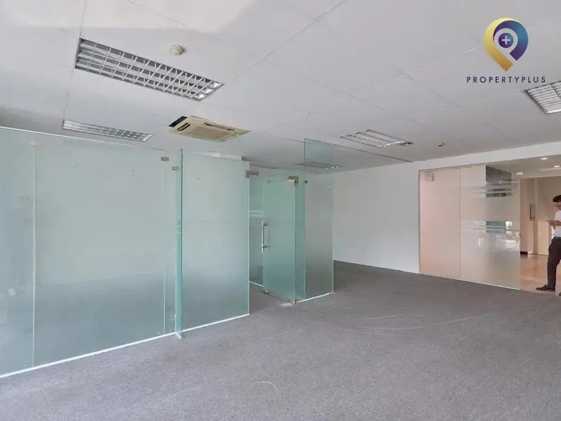 Mặt sàn đẹp tại toà nhà Kinh Đô