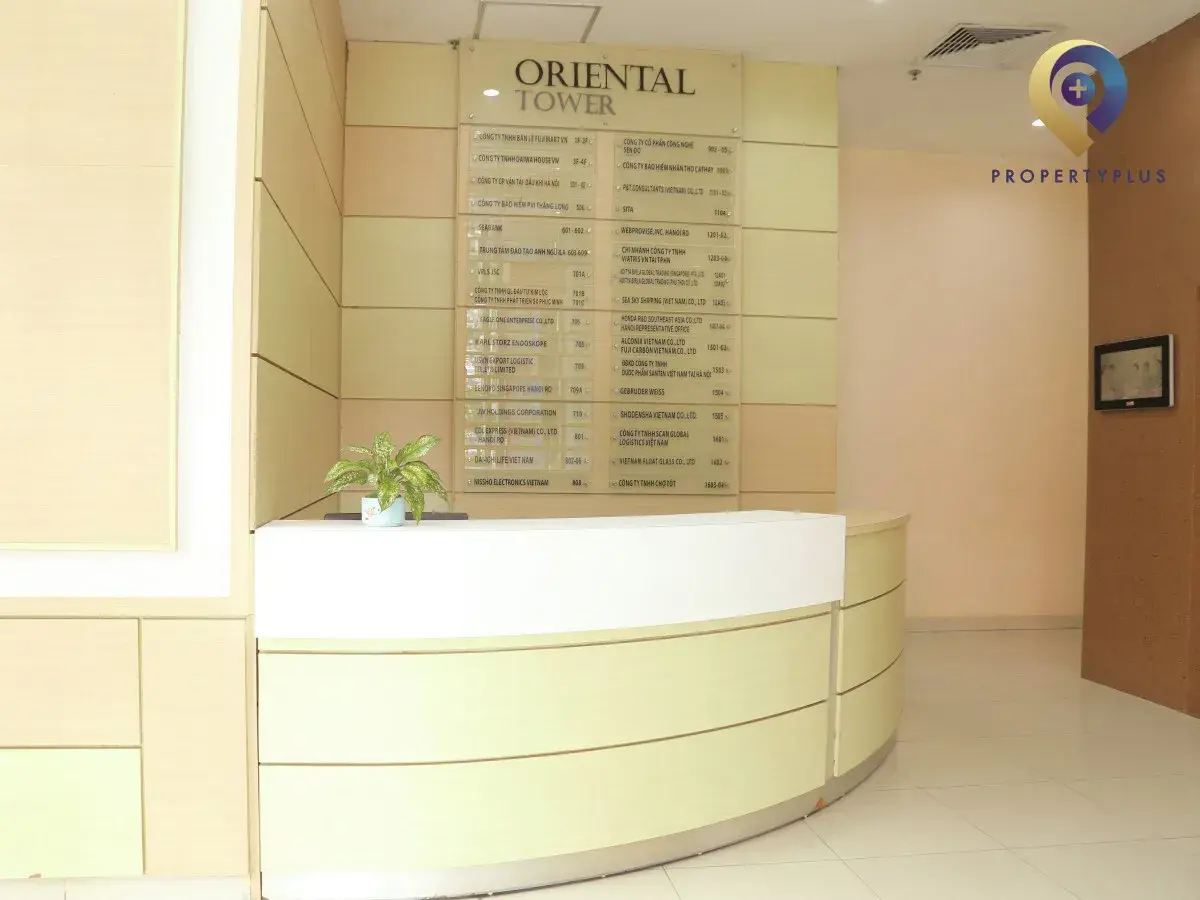 Sảnh lễ tân của tòa nhà Oriental Tower