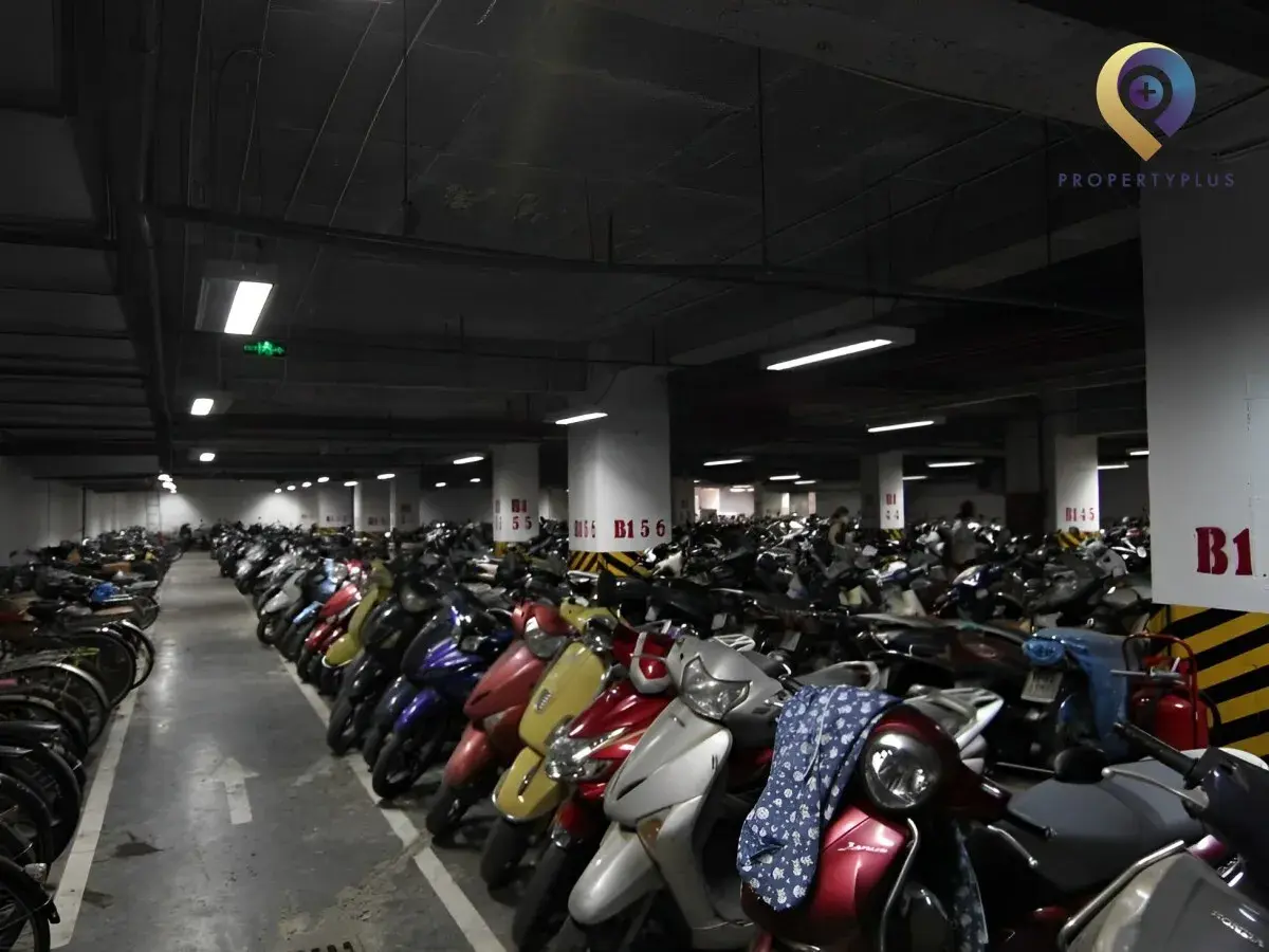 Bãi đỗ xe rộng rãi của tòa nhà Sông Hồng Park View
