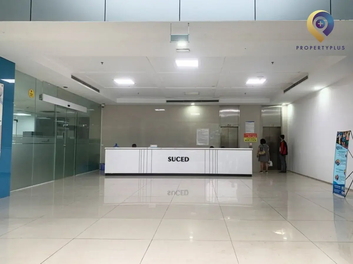 Sảnh lễ tân bên trong tòa nhà Suced