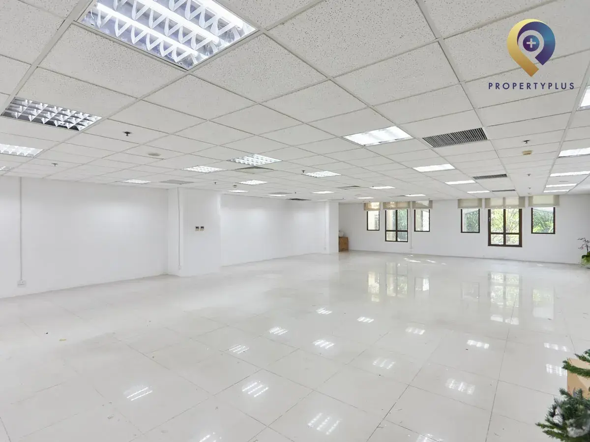 Cơ sở hạ tầng và không gian làm việc tại V Building