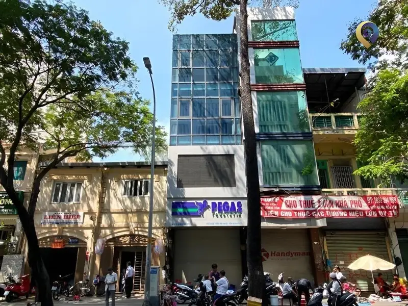 Tòa nhà 17 Phó Đức Chính
