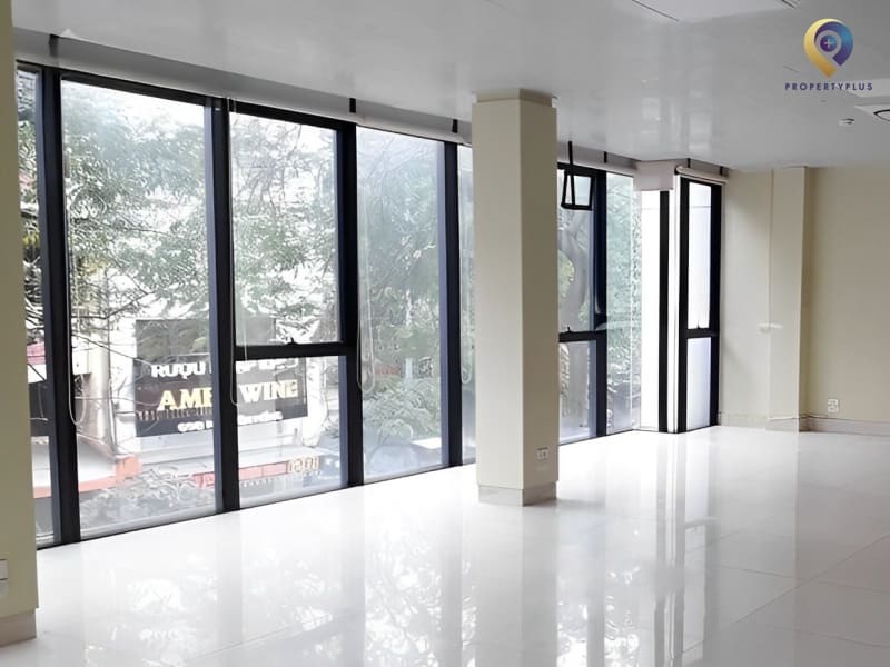 Milhomes 30 Nguyên Hồng