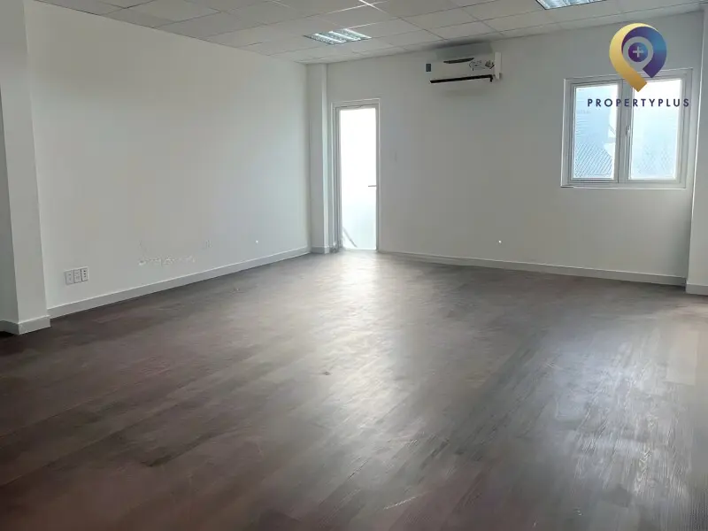 Tòa nhà B82 Bạch Đằng