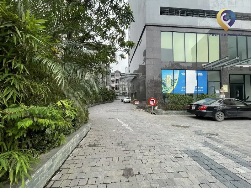 Tòa nhà Viễn Đông Star 