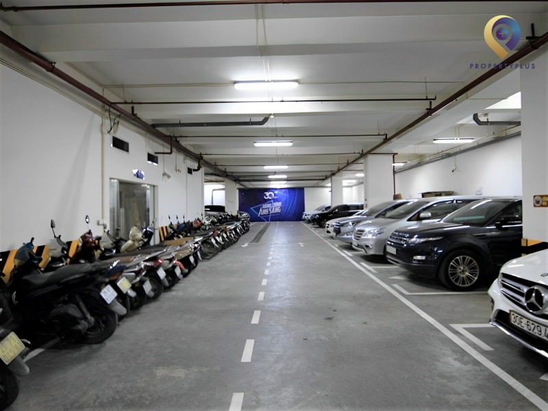 hầm xe  Zodiac Building