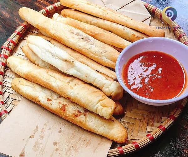 Bánh mì que gia truyền Hải Phòng