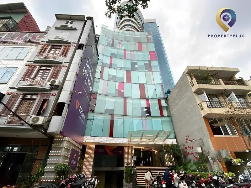 Tòa nhà Ruby Plaza chuyên nghiệp trên đường Lê Ngọc Hân Tòa nhà Ruby Plaza chuyên nghiệp trên đường Lê Ngọc Hân