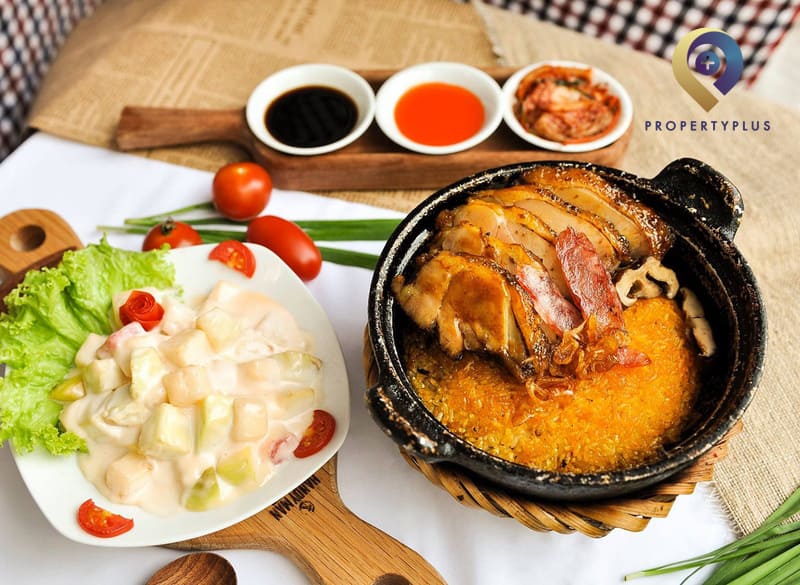 Cơm niêu Singapore KomBo