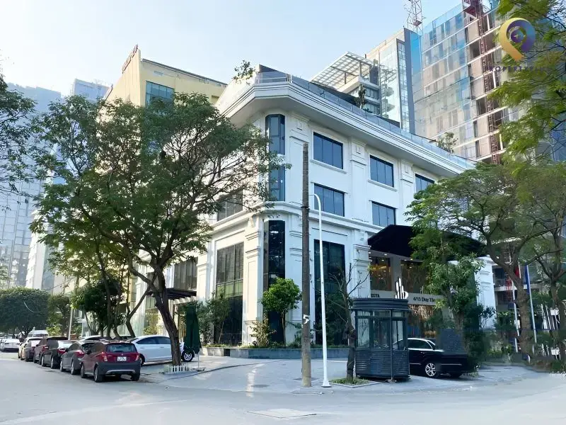 Khuyến nghị chiến lược cho doanh nghiệp và nhà đầu tư Khuyến nghị chiến lược cho doanh nghiệp và nhà đầu tư