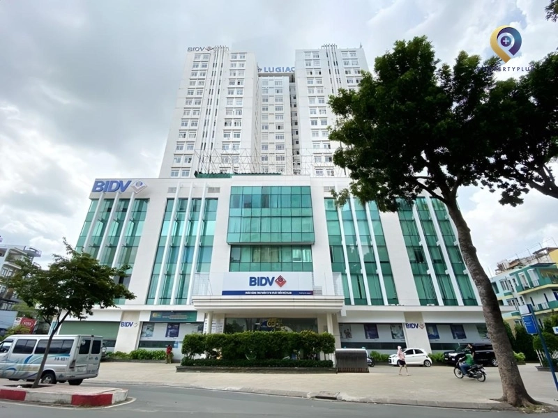 Gần ngã tư Bốn Xã cho thuê văn phòng tại Lữ Gia Plaza
