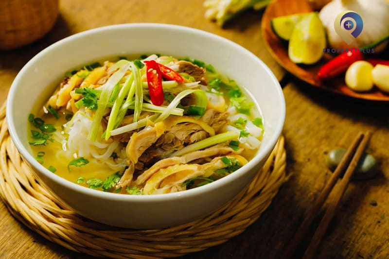Phở Tửu - quán phở gà ngon ở Cầu Giấy