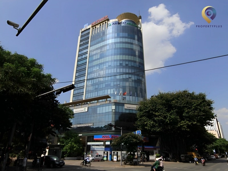 PV Oil Tower - một trong những tòa nhà văn phòng hạng B nổi bật tại Hà Nội