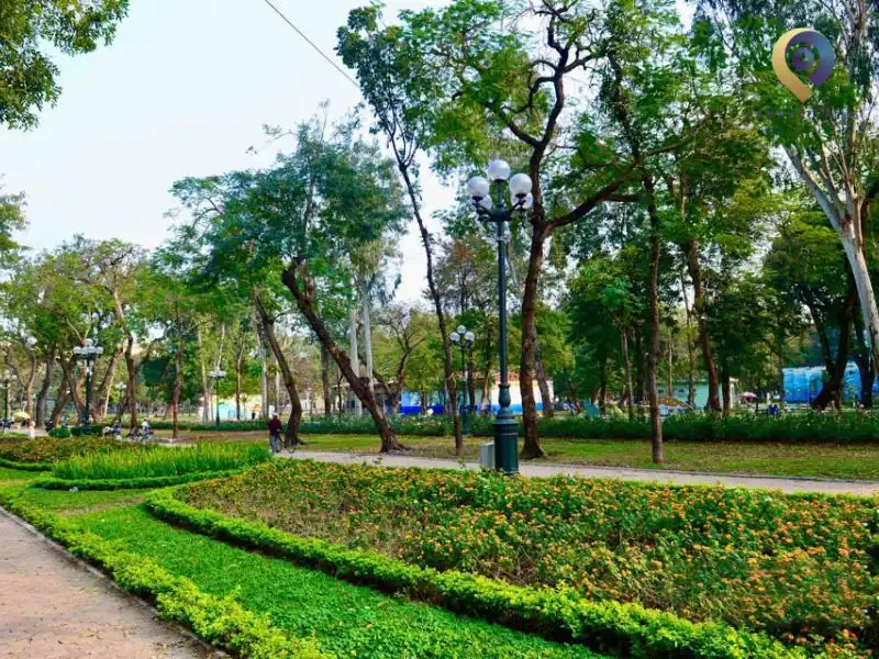 văn phòng gần công viên tại Hà Nội