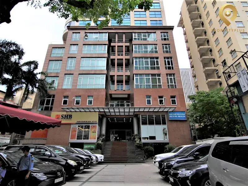 Bên ngoài tòa nhà Ladeco Building Bên ngoài tòa nhà Ladeco Building