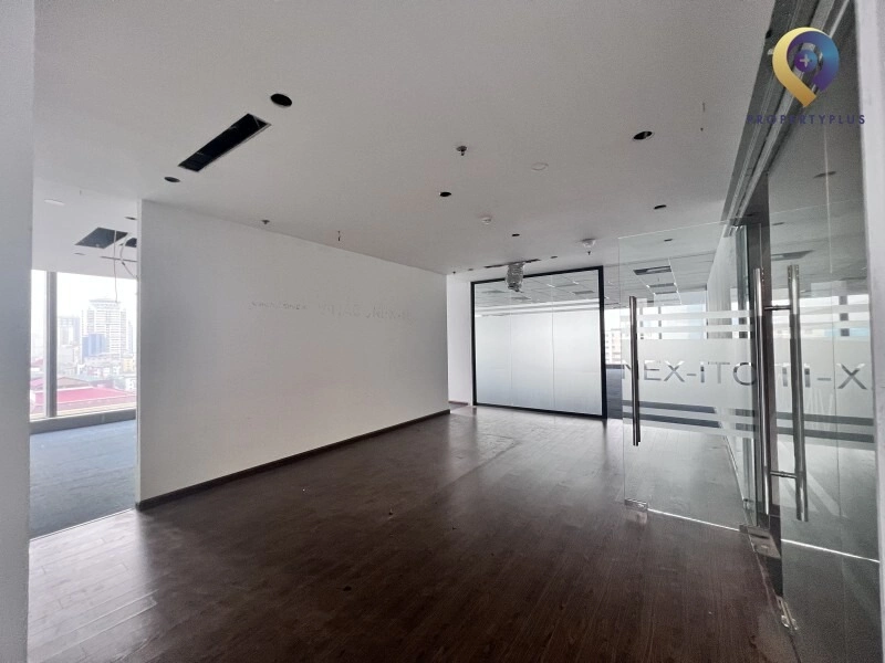 văn phòng trống tòa nhà Vinaconex